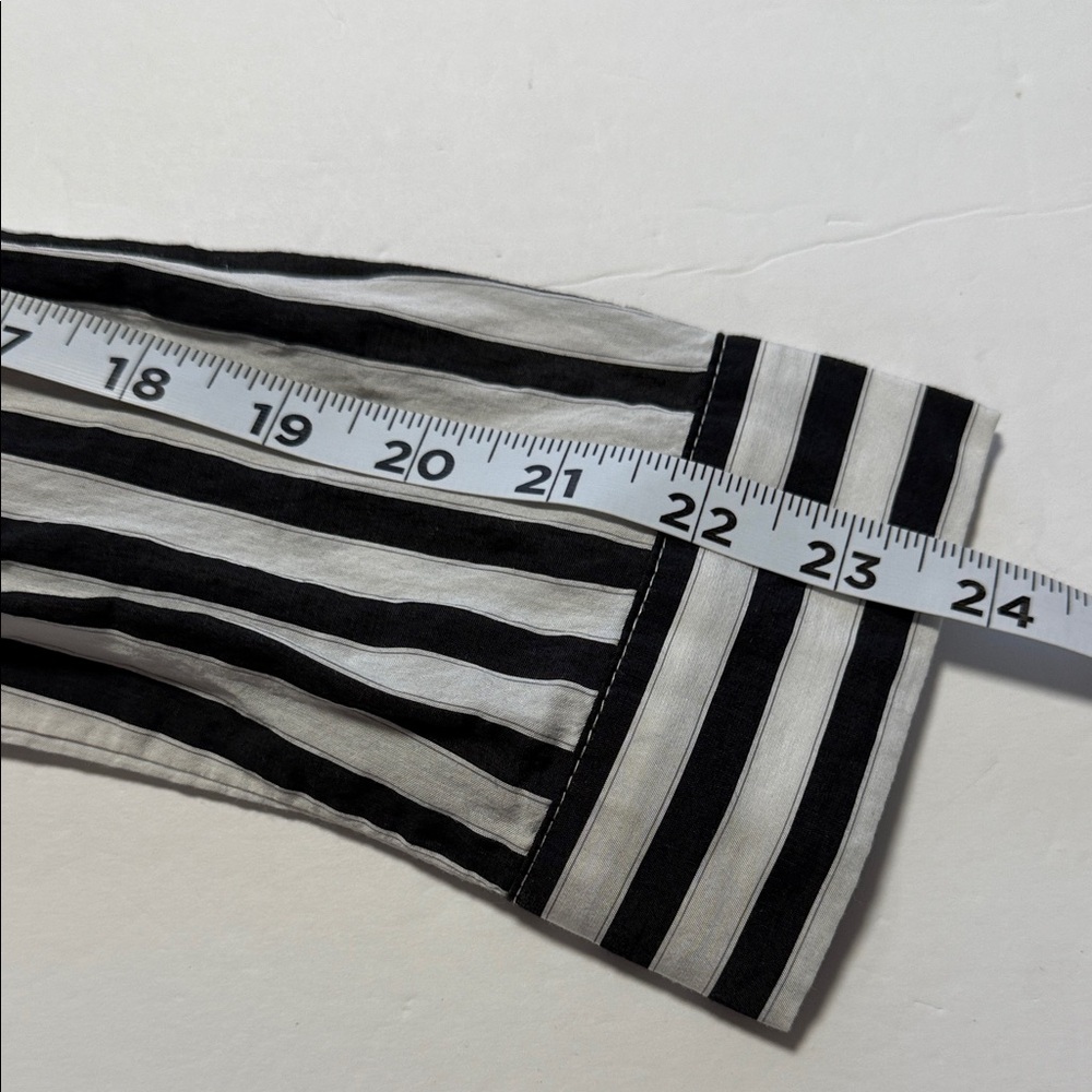 Jane and Delancey Black and White Striped Button Down Shirt Rayon Blend Large - Picture 11 of 12